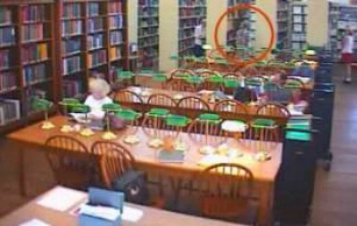 Fantasma in Biblioteca - 29